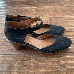 Easy Spirit Black Cindie Dress Pump May Jane Women's Size 11 Hook & Loop